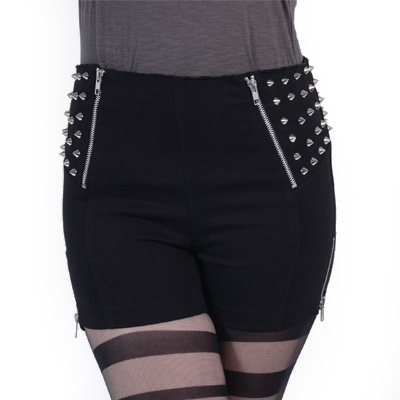 Devina korte broek shorts met studs zwar Devina korte broek shorts met studs zwar