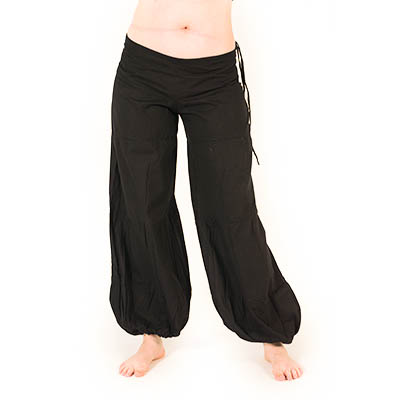 Baggy wijde harembroek zwart - Hippie Yo Baggy wijde harembroek zwart - Hippie Yo